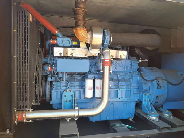 彬县燃油消耗率与进气温度的具体关系是什么？